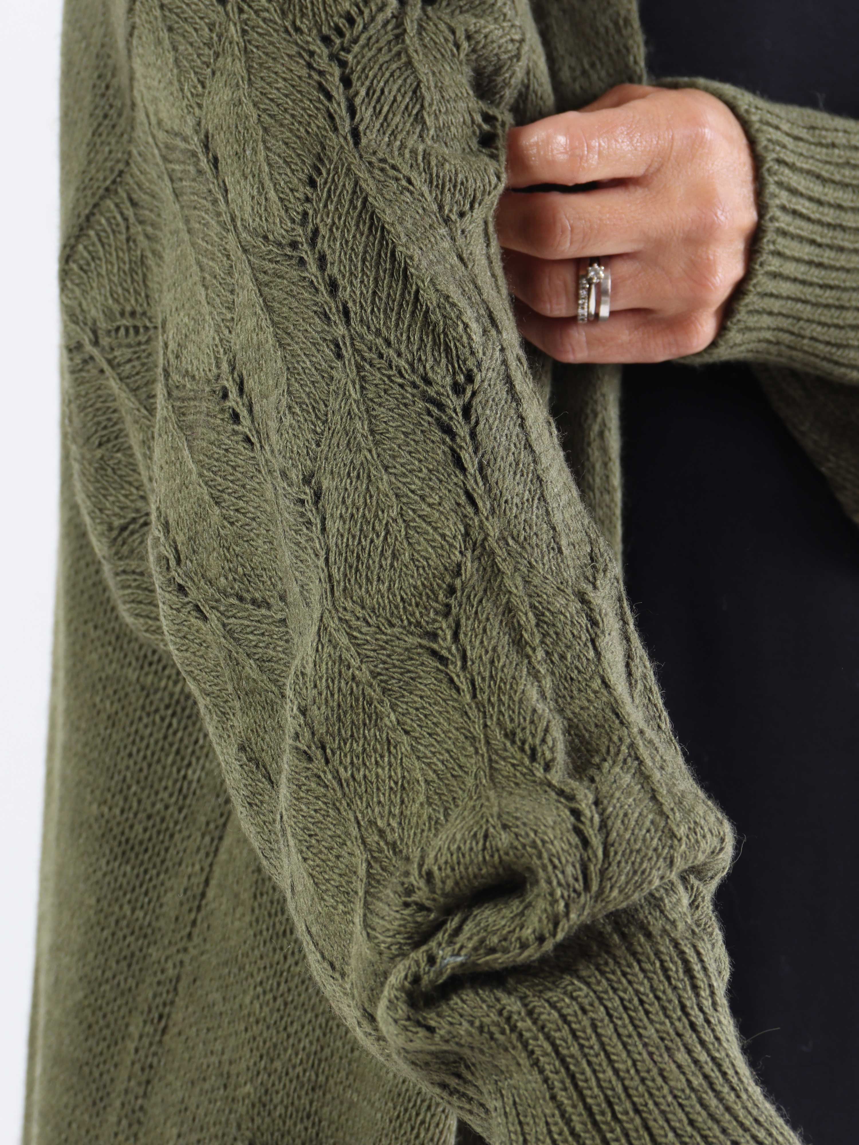 Capri - Plus size strikcardigan med lommer